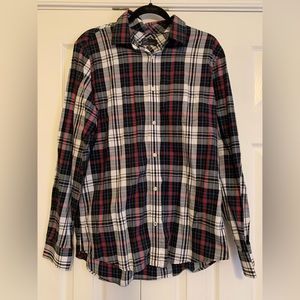 Gap wrinkle resistant blue black and red. Long sleeve.